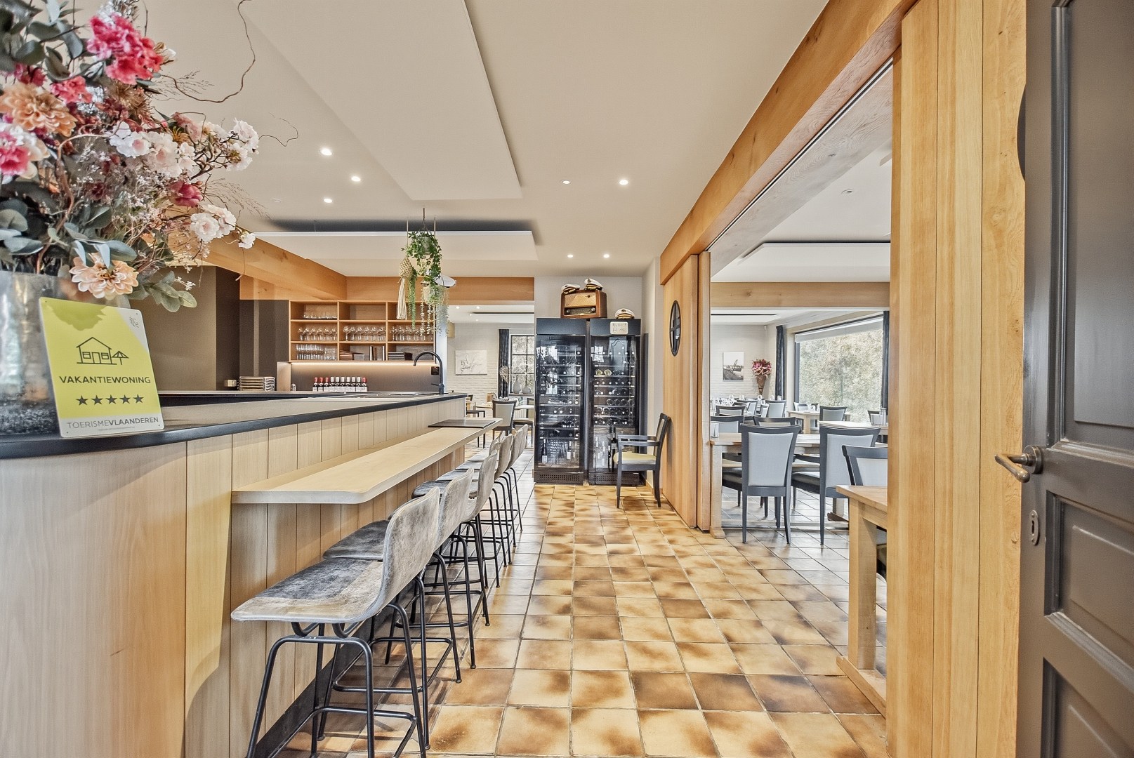Restaurant met privéwoning en 2 B&amp;B-kamers op 4.370 m² 