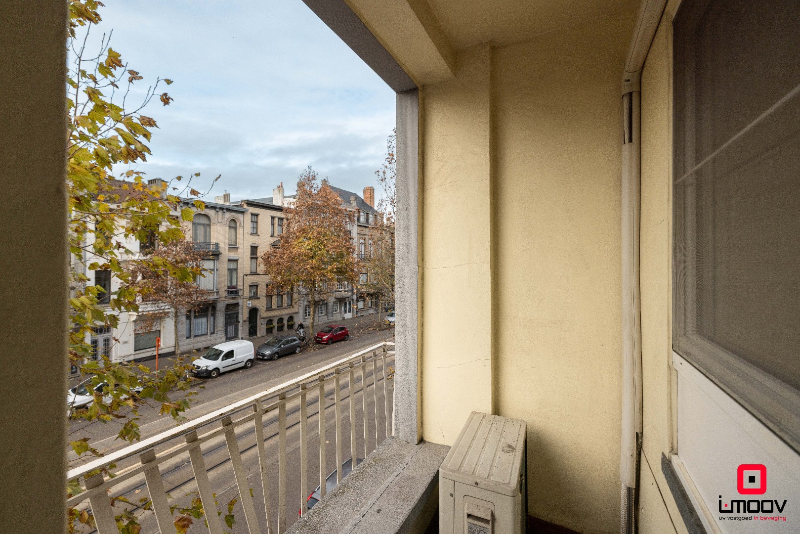 Ruim, stijlvol en uitzonderlijk gelegen 3-slaapkamerappartement aan Gent-Sint-Pieters 