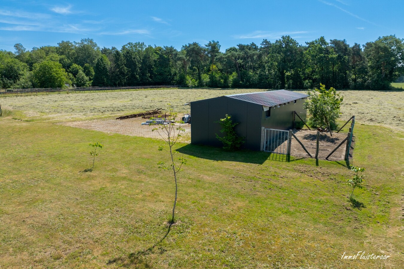 Gerenoveerde woning met weiland op ca. 1,2 ha te Bree 