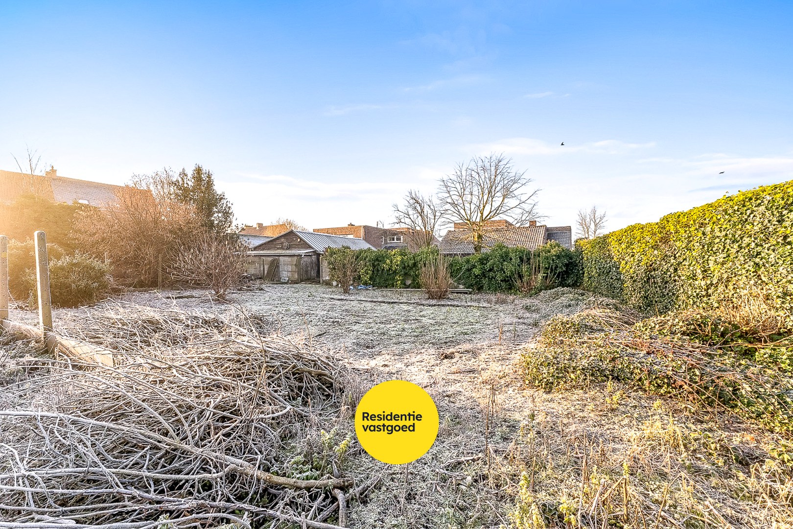 Karaktervol eigendom op ruim perceel te Alveringem. 