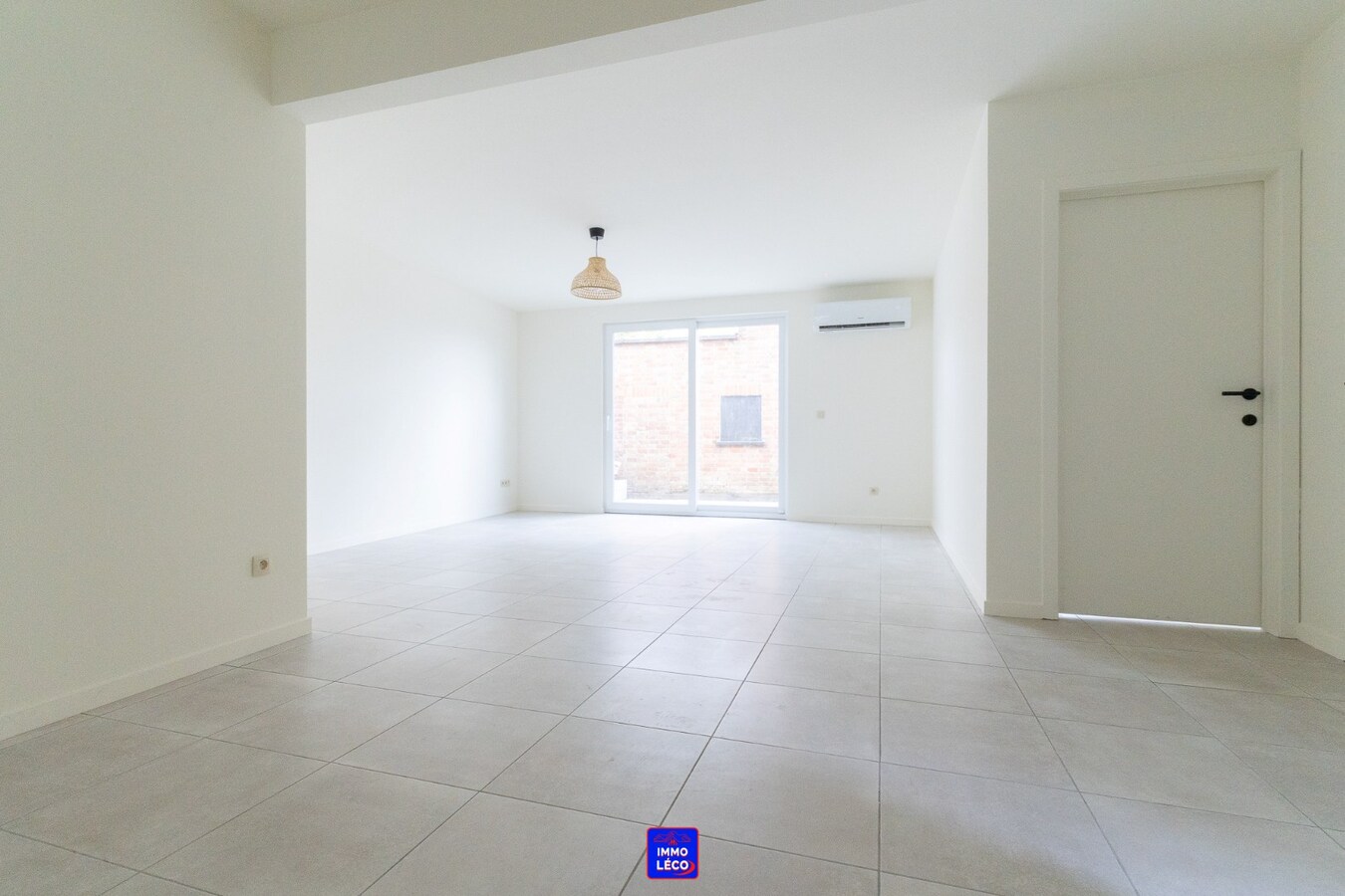 Appartement neuf rez-de-chaussée avec terrasse, idéal investisseurs ! 