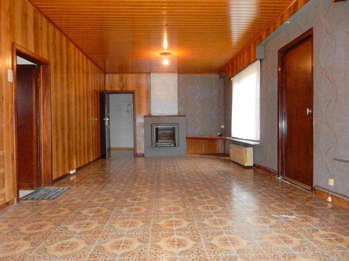 Te renoveren woning met landelijk uitzicht 