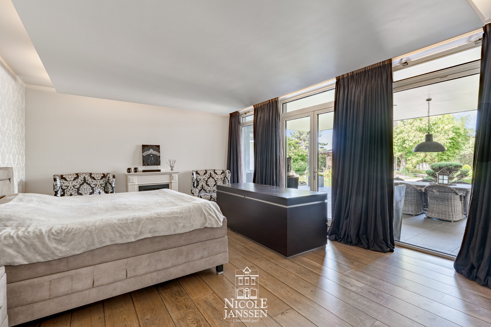 Ouderlijke slaapkamer met eiken parket