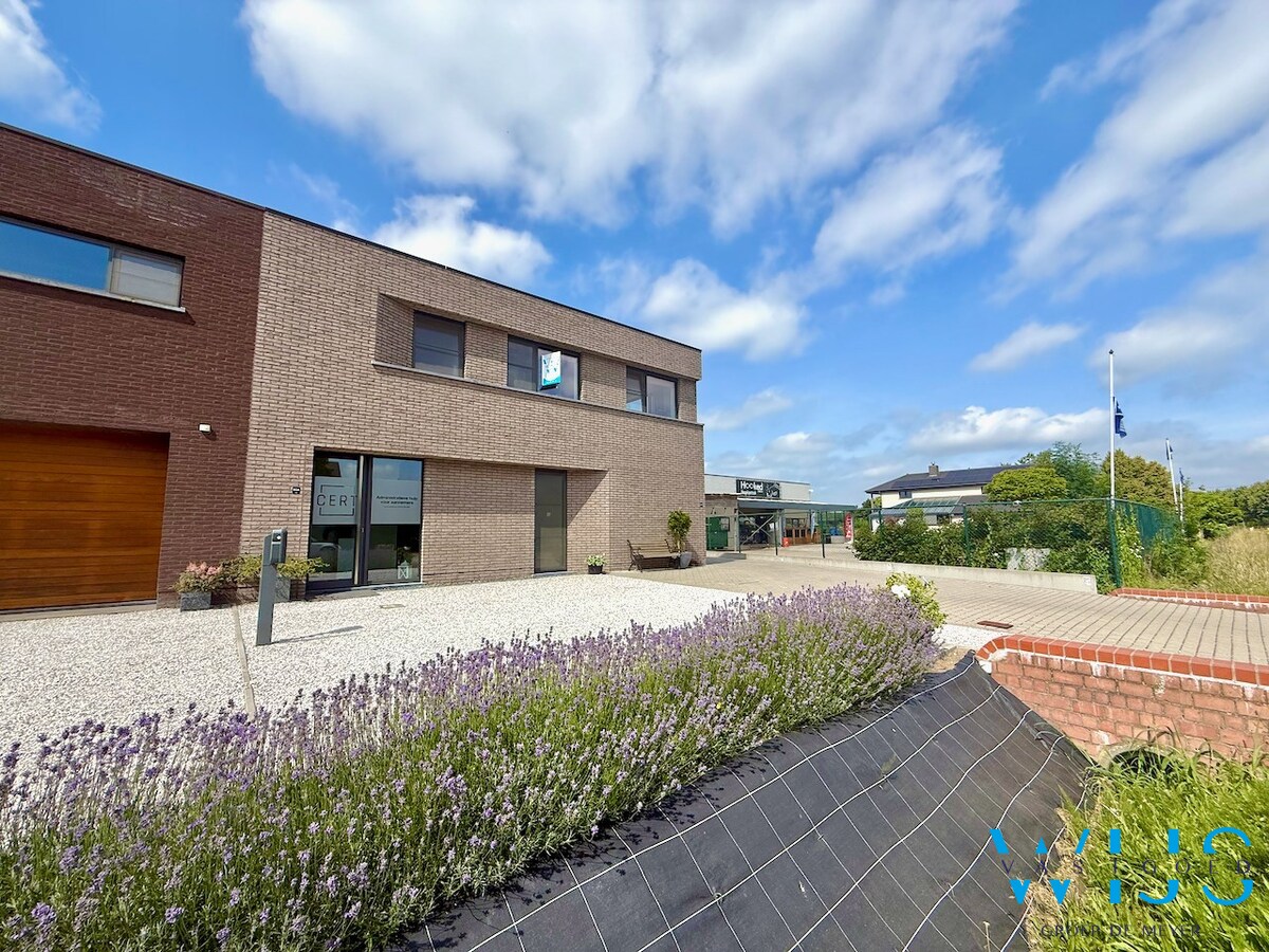 Zeer tof kantoor van 130m² te Assenede ! 