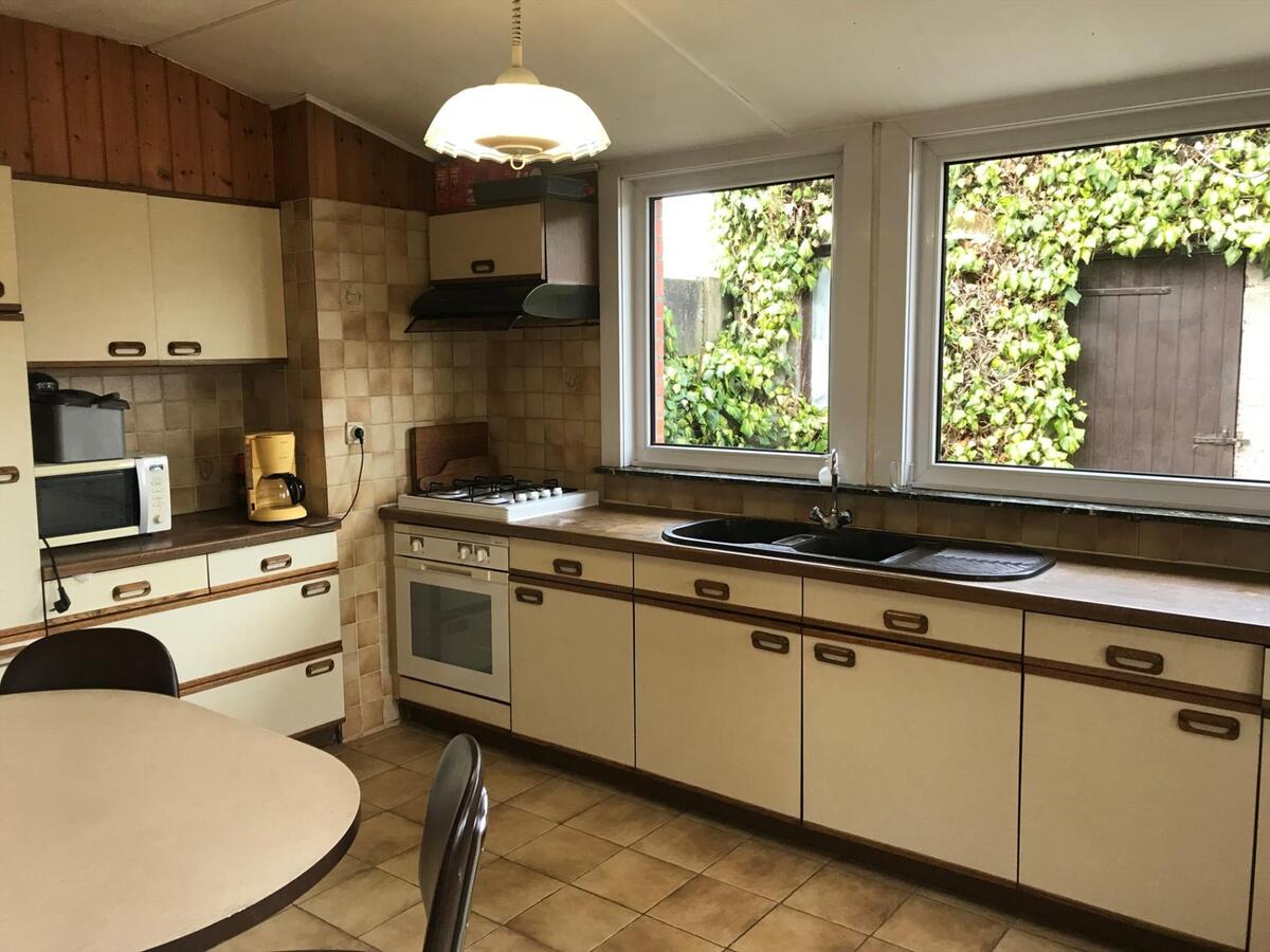 Landelijk gelegen woning met groot bijgebouw op een totale oppervlakte van 4403m² 