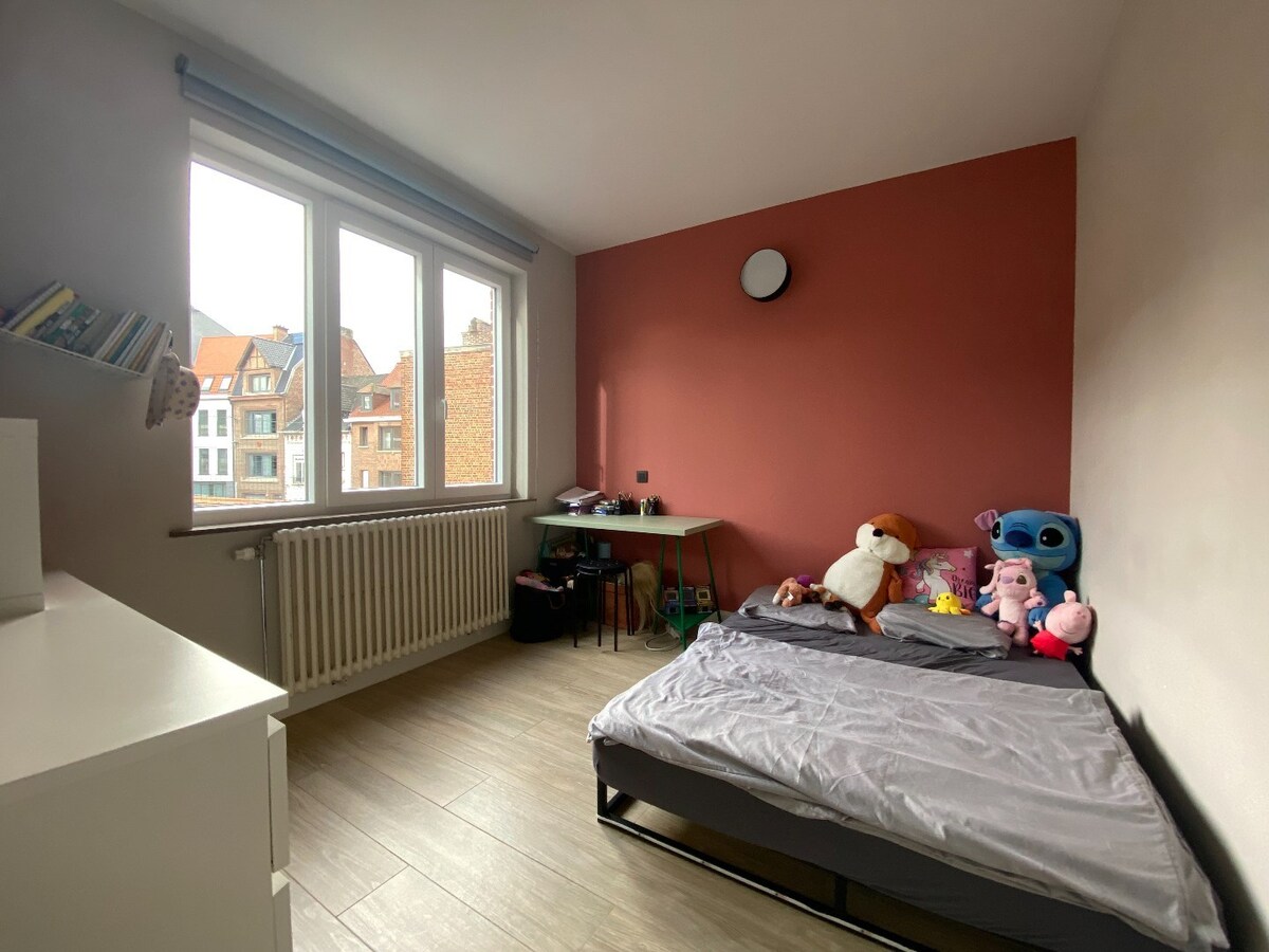 Triplex de 4 chambres avec terrasse en coeur du centre-ville ! 