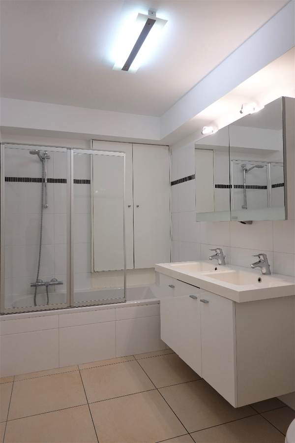 Gezellig en instapklaar appartement in het centrum van Jabbeke 