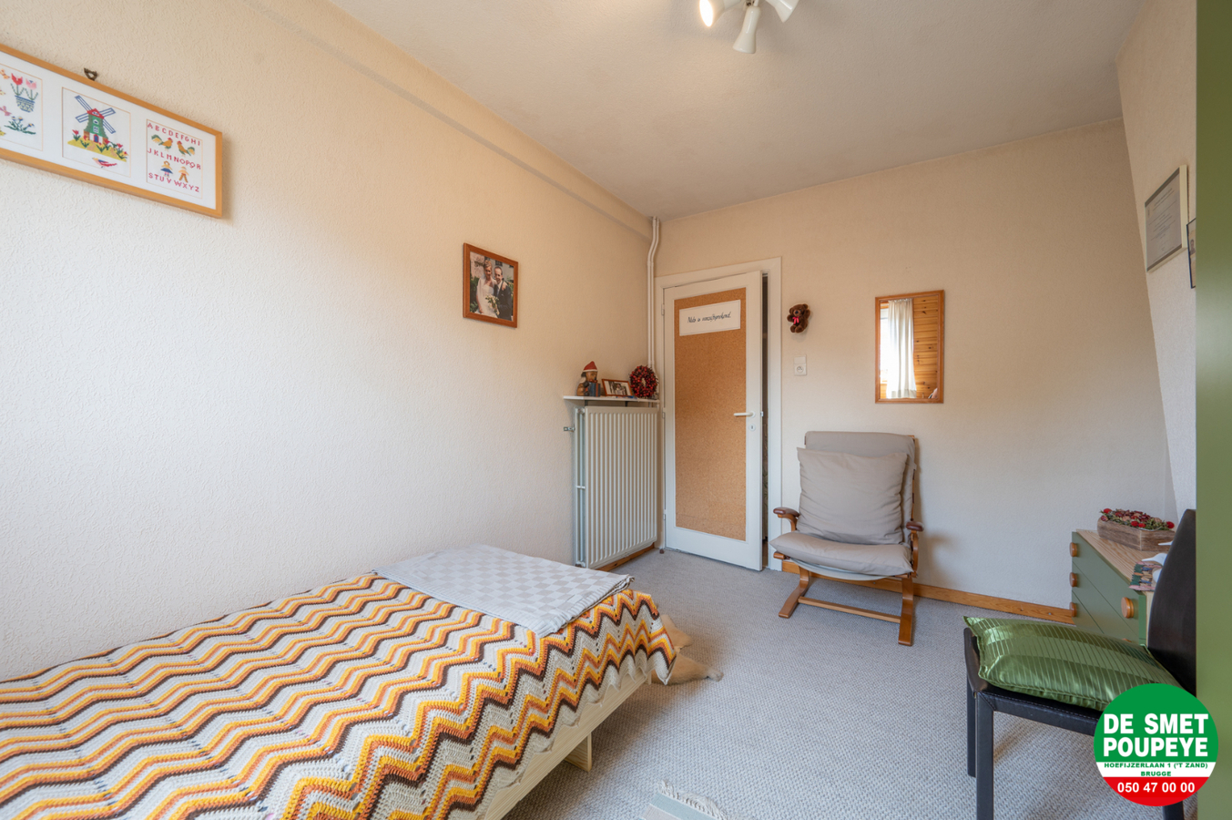 Verrassend ruime en goed onderhouden woning met ruime garage 