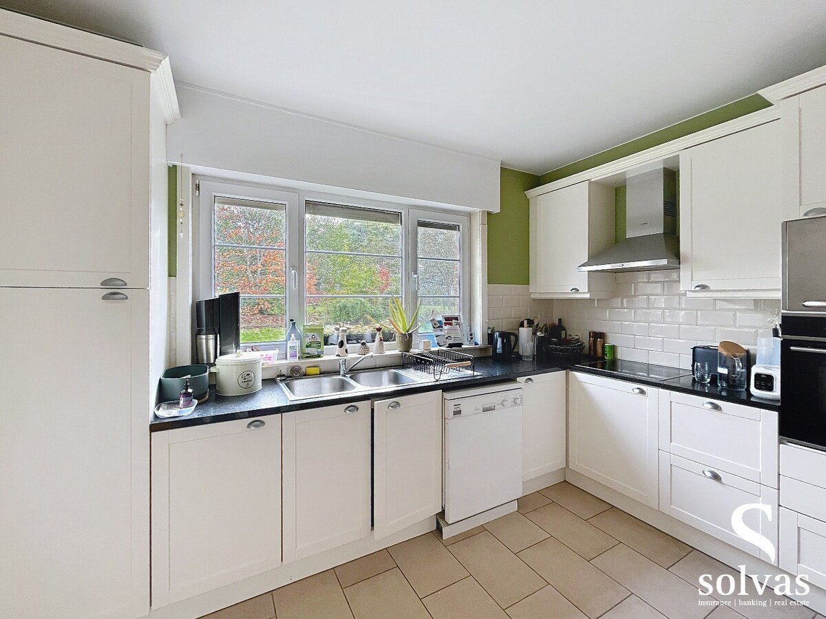 Landelijk gelegen halfopen bebouwing met drie slaapkamers 