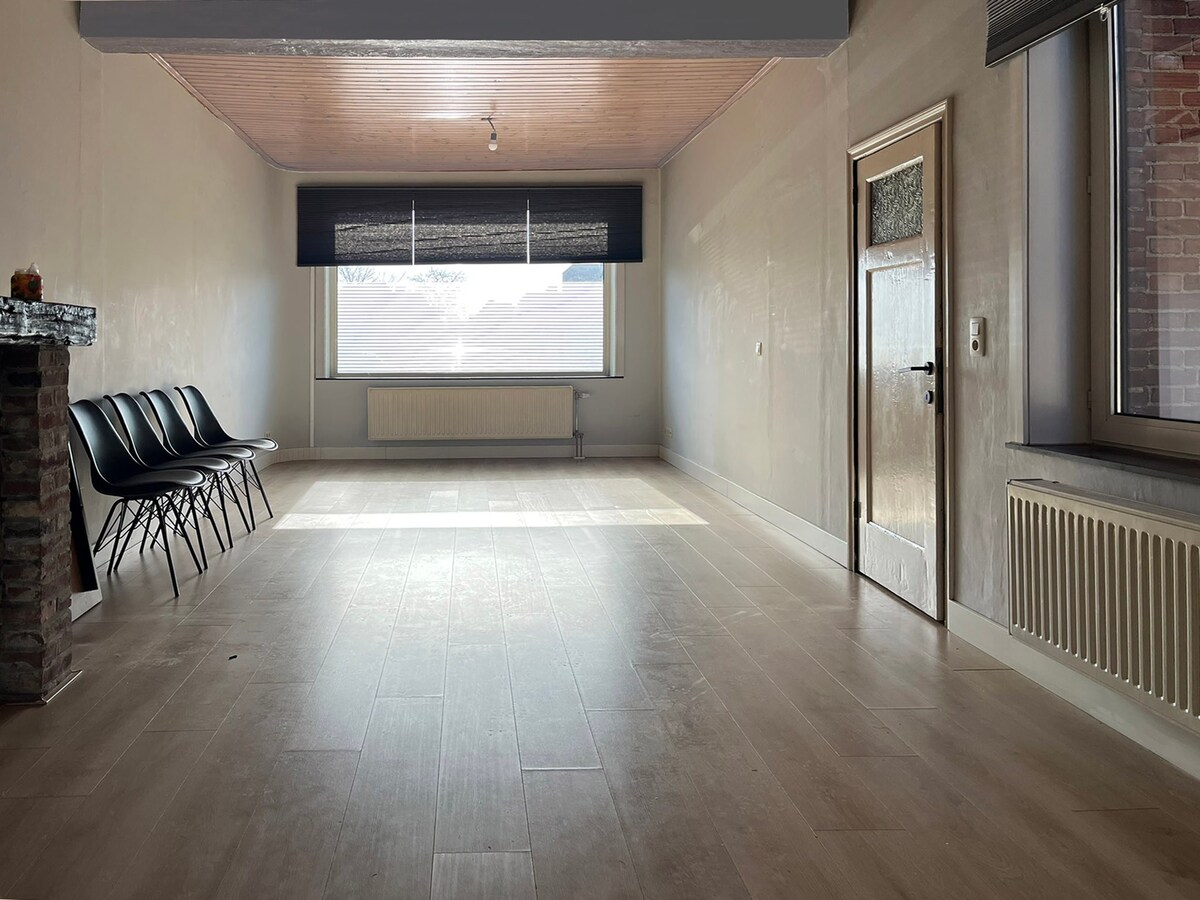 Interbellum-woning met 4 slaapkamers en tuin 