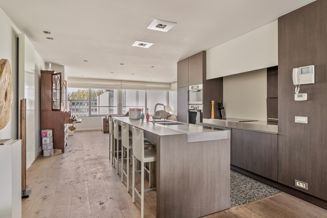 Prachtige penthouse met dakterras - te huur 