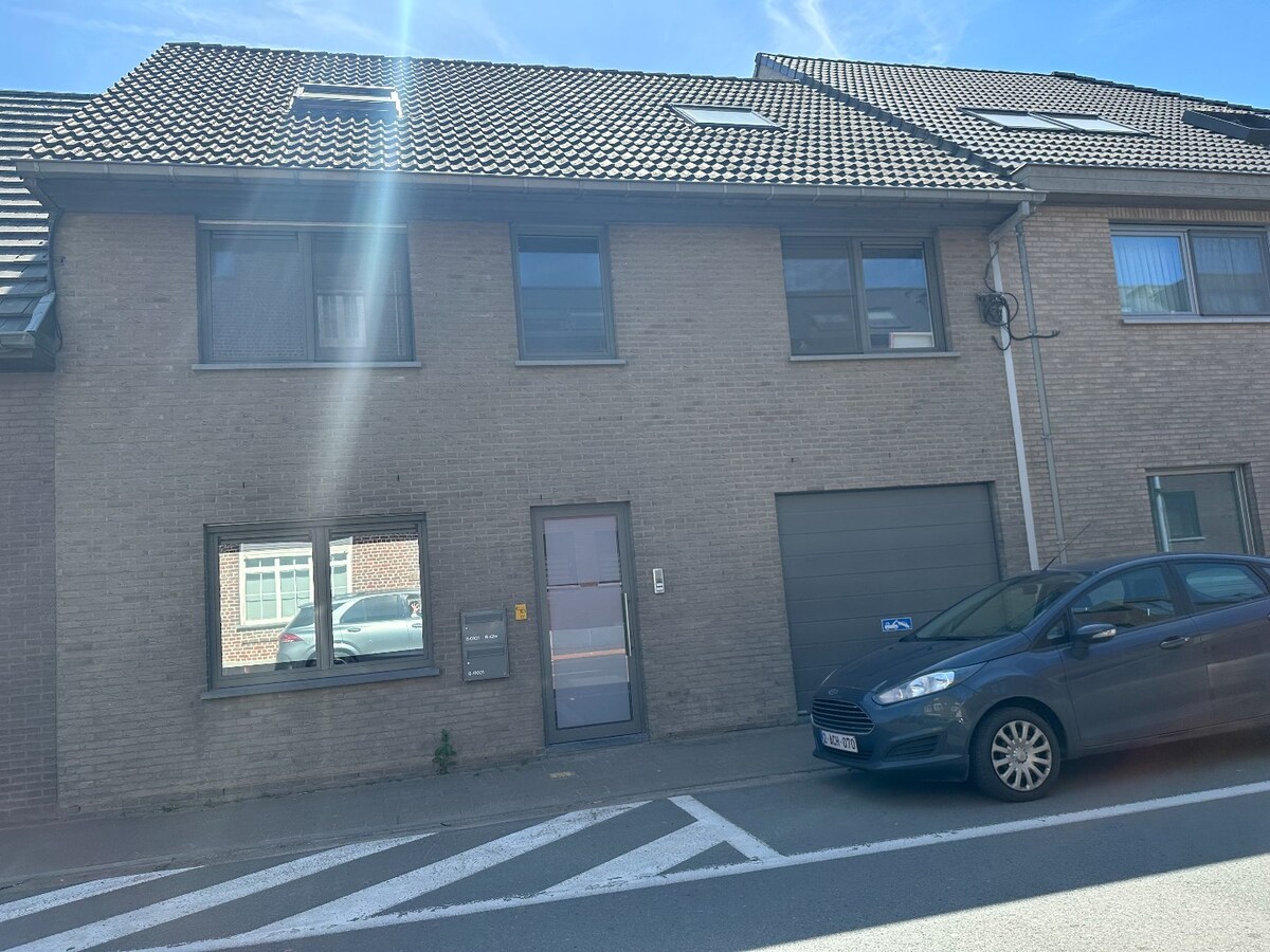 Ruim appartement met 2 ruime slaapkamers en zonnig terras 