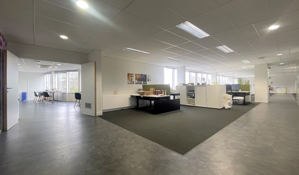 Kantoren te huur in West Port aan E34 in Zwijndrecht