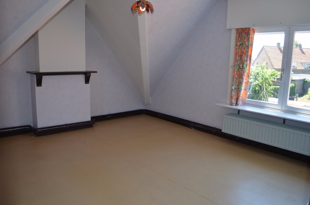 Te renoveren villa op mooi perceel goed gelegen nabij centrum Maldegem 