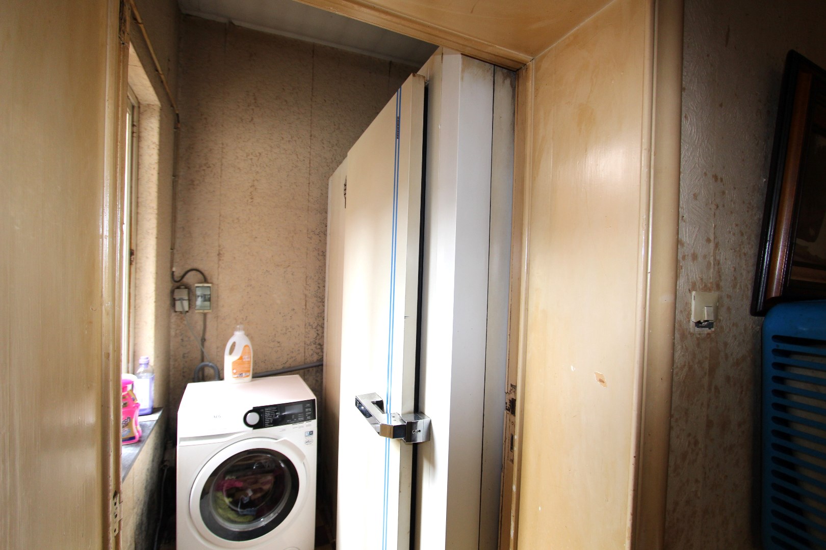 HANDELSPAND - TOP GELEGEN IN HET CENTRUM 