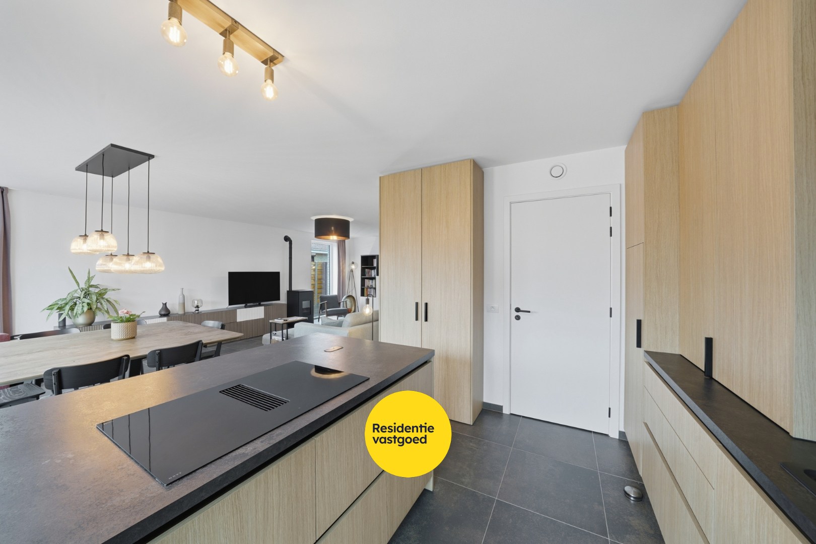Energiezuinige halfopen nieuwbouwwoning met 4 slaapkamers in Oudenburg 