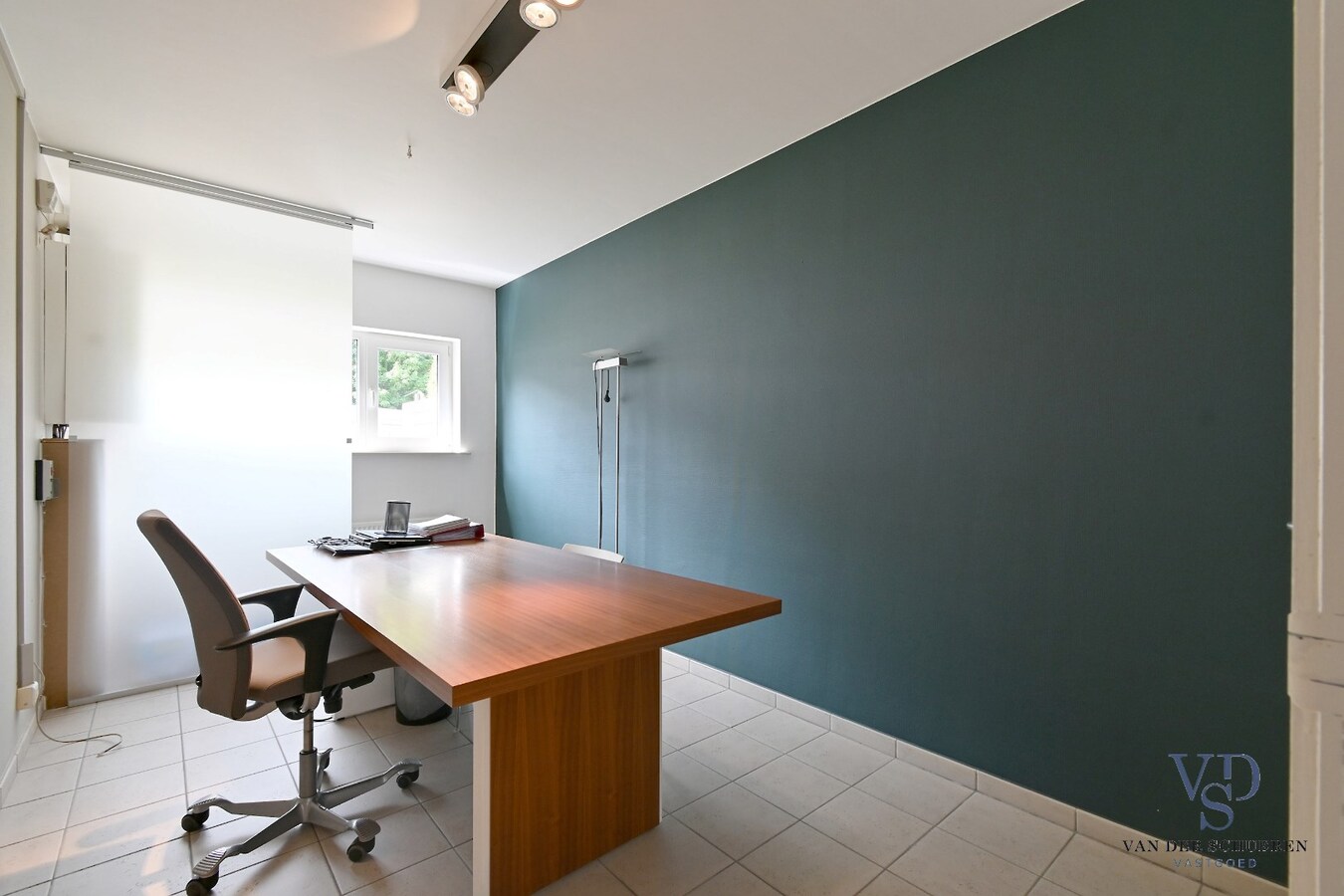 Uitstekend gelegen winkelruimte. 