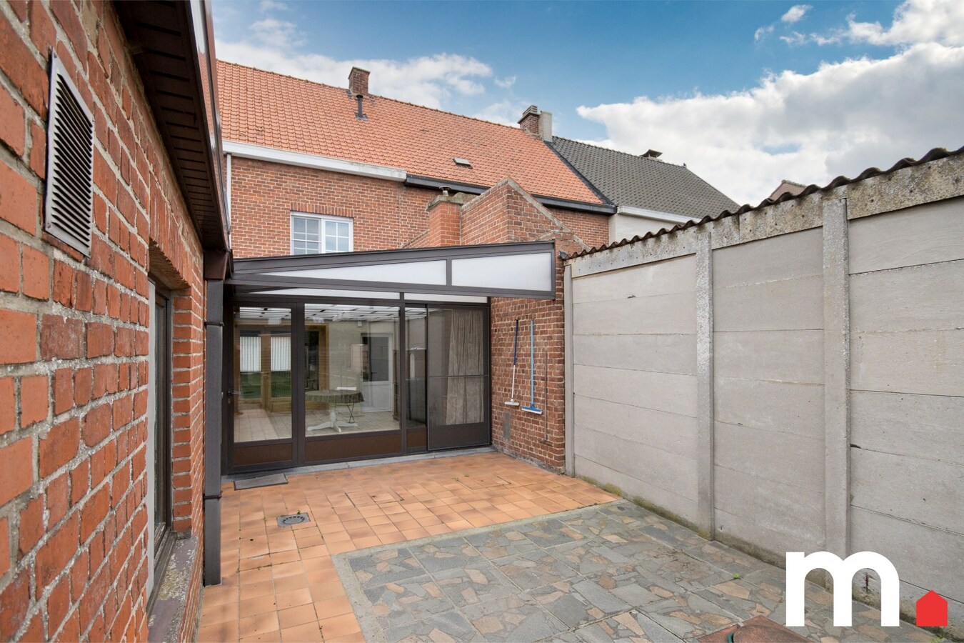 Verzorgde op te frissen woning met garage te Wervik ! 