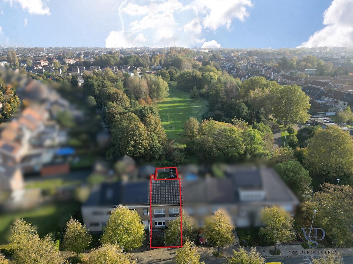 Woning met tuin - te renoveren. 