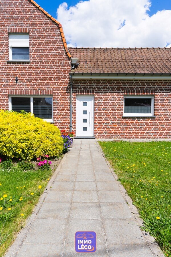 Maison de campagne avec jardin et parking, un véritable coup de coeur ! 