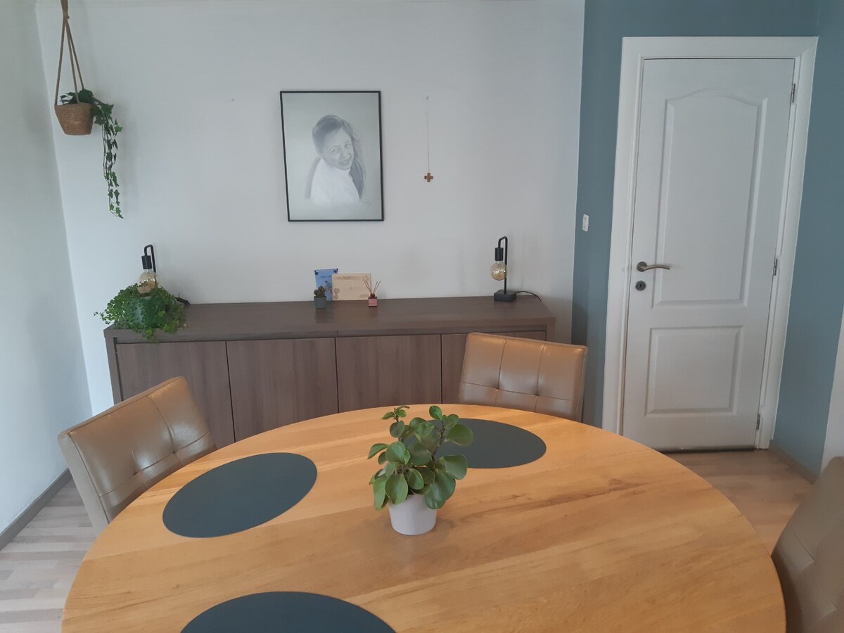 Praktische gezinswoning met leuke tuin. 