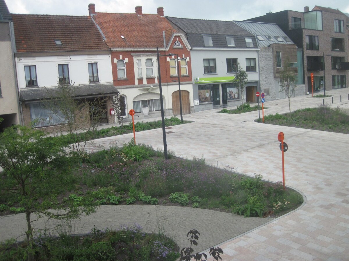 Aangenaam wonen op de Markt. 