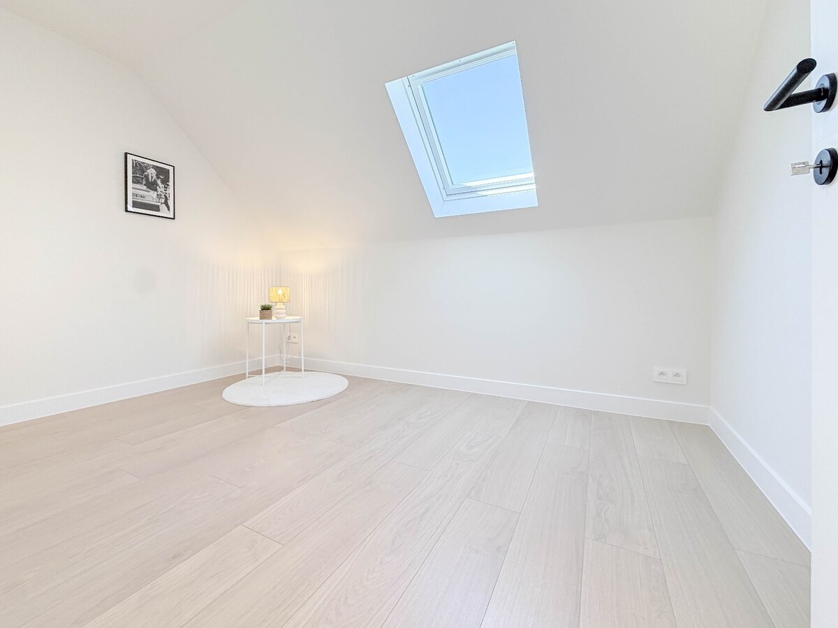 Prachtige ruime woning met grote zonnige tuin !    **** NONO INSPIRED **** 