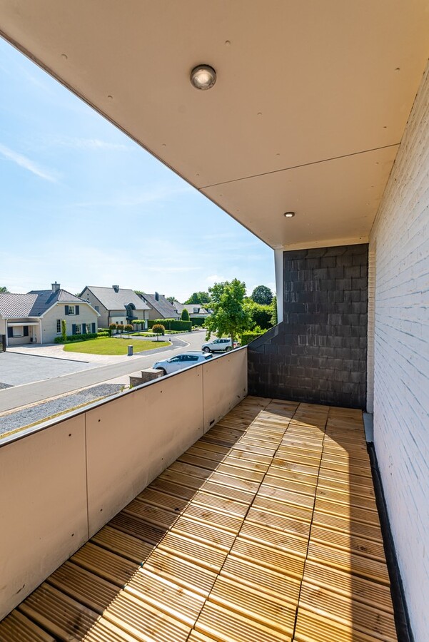 Stijlvol gerenoveerde woning in residentiële wijk op 1254 m² 