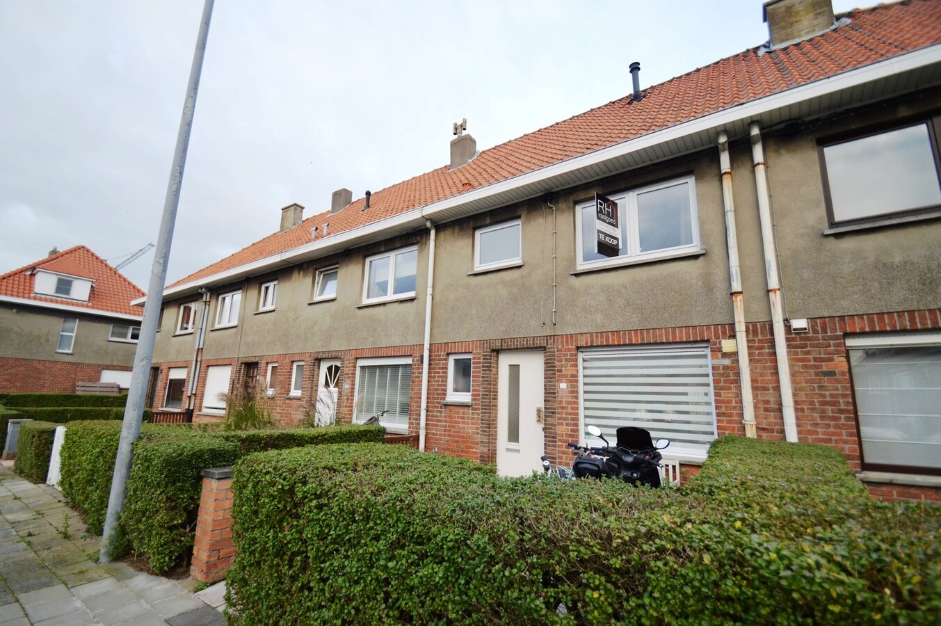 Instapklare gezinswoning in rustige wijk - Heist 