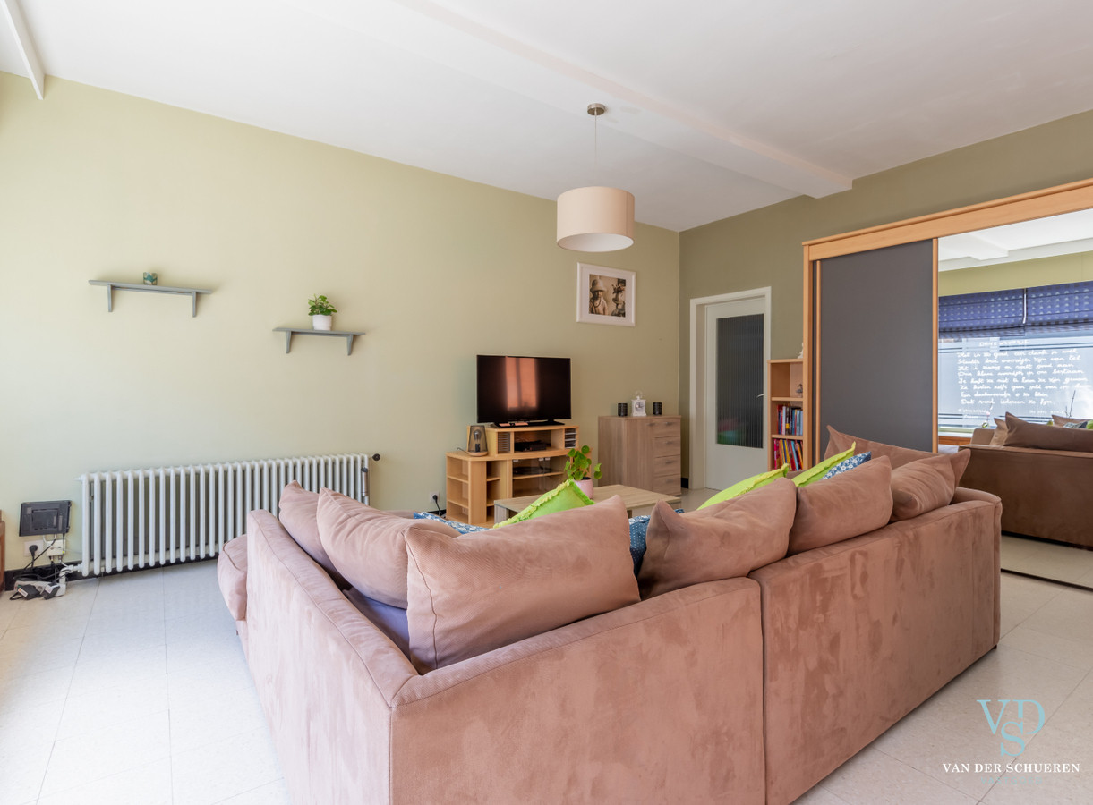 Gelijkgrondse woning op bijna 500 m² in centrum Gavere ! 