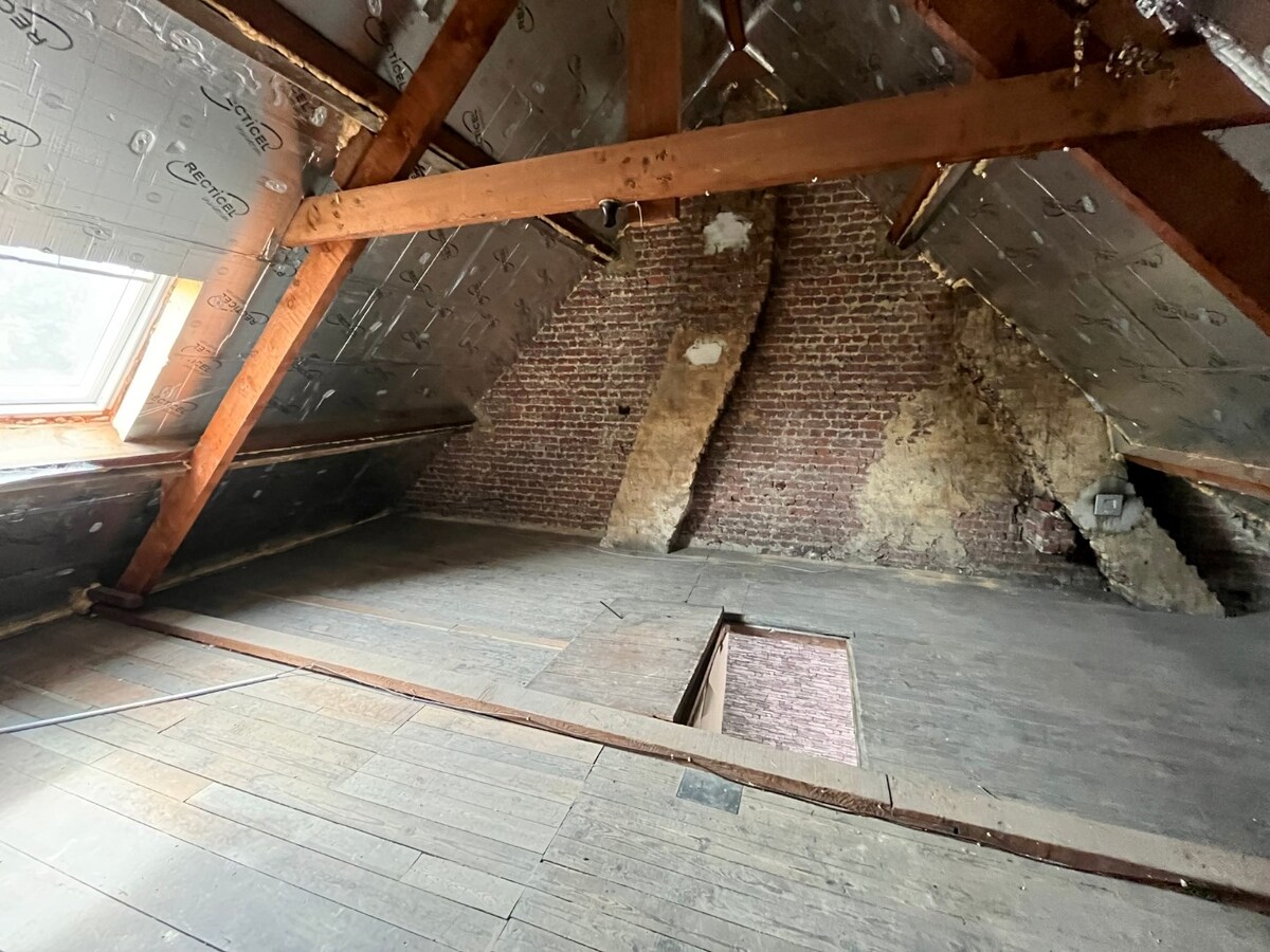 Te renoveren half open bebouwing te Gavere 