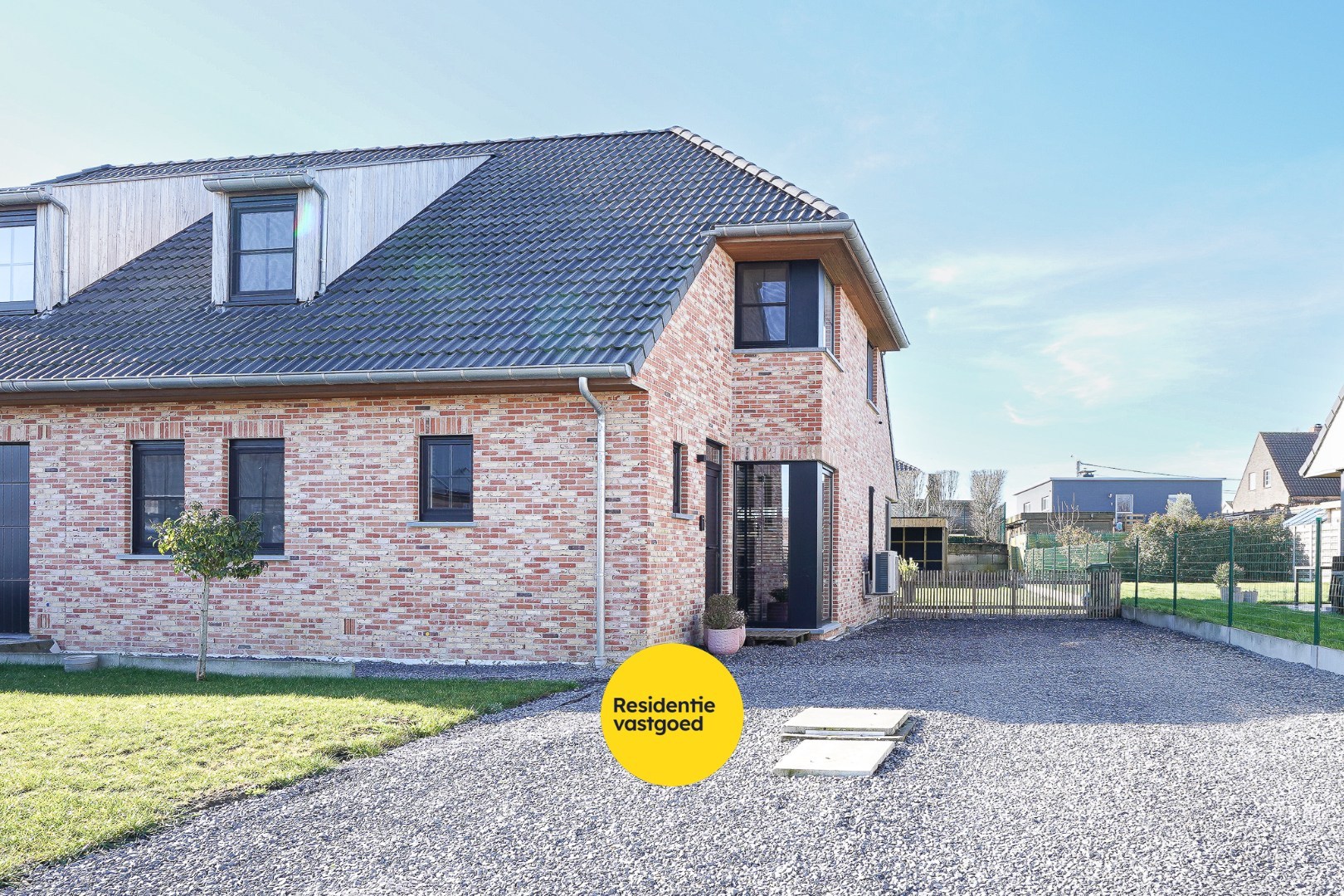 Recent, luxueus afgewerkte woning 