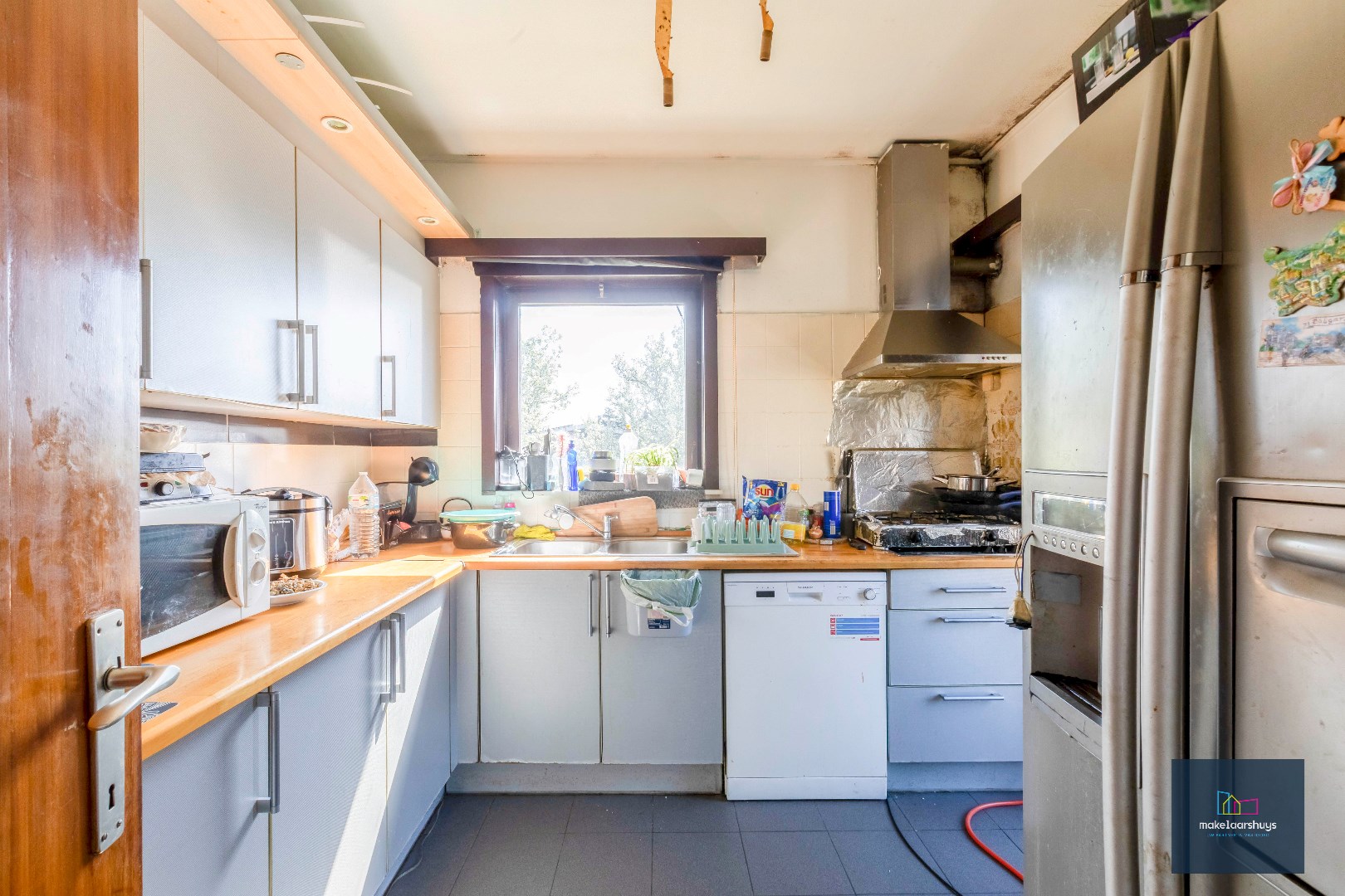 Building met 2 app. met 3 slps en 2 garages 