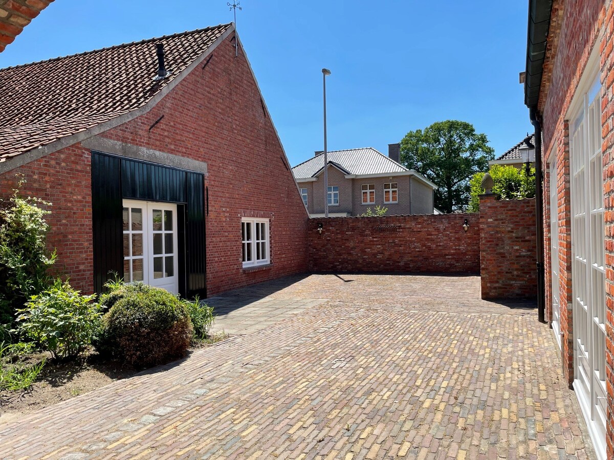 Villa verhuurd in Poppel