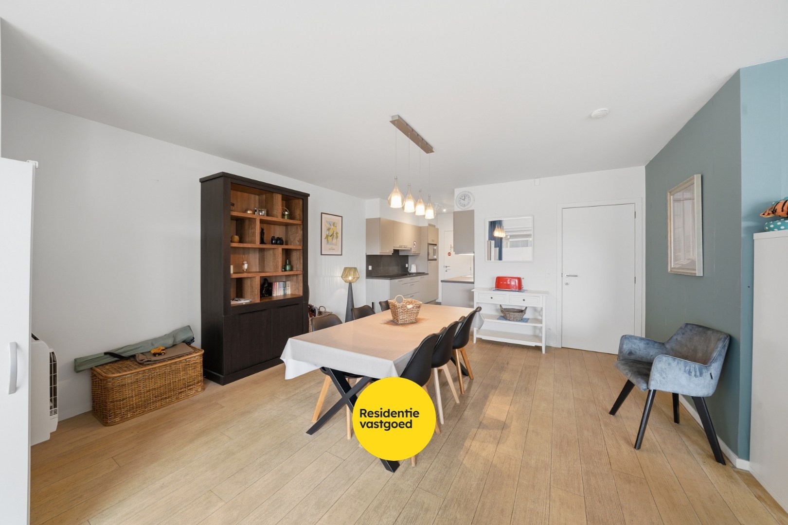 Instapklaar appartement met groot terras in Bredene - vlak bij de zee 