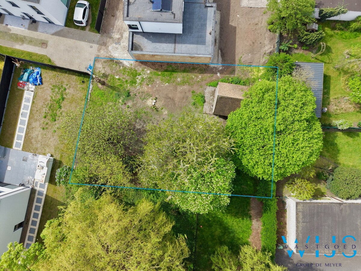 Bouwgrond van 470 m² voor halfopen bebouwing te Zelzate 