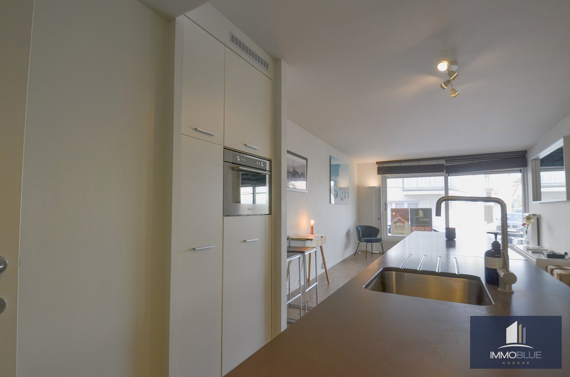 Appartement avec jardin situé au calme, à proximité de l’Avenue du Zoute. 