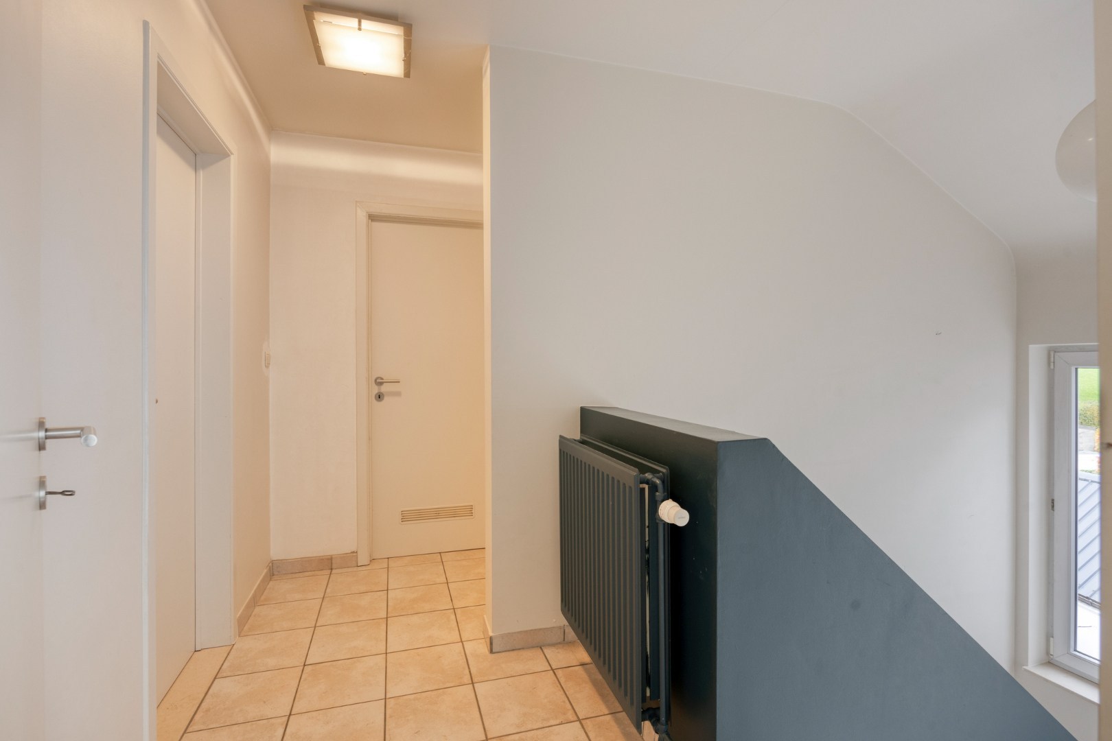 Appartement met 3 slaapkamers, autostaanplaats en terras in het centrum van Lubbeek – EPC 220 kWh/m² - bewoonbare opp. 182 m² 