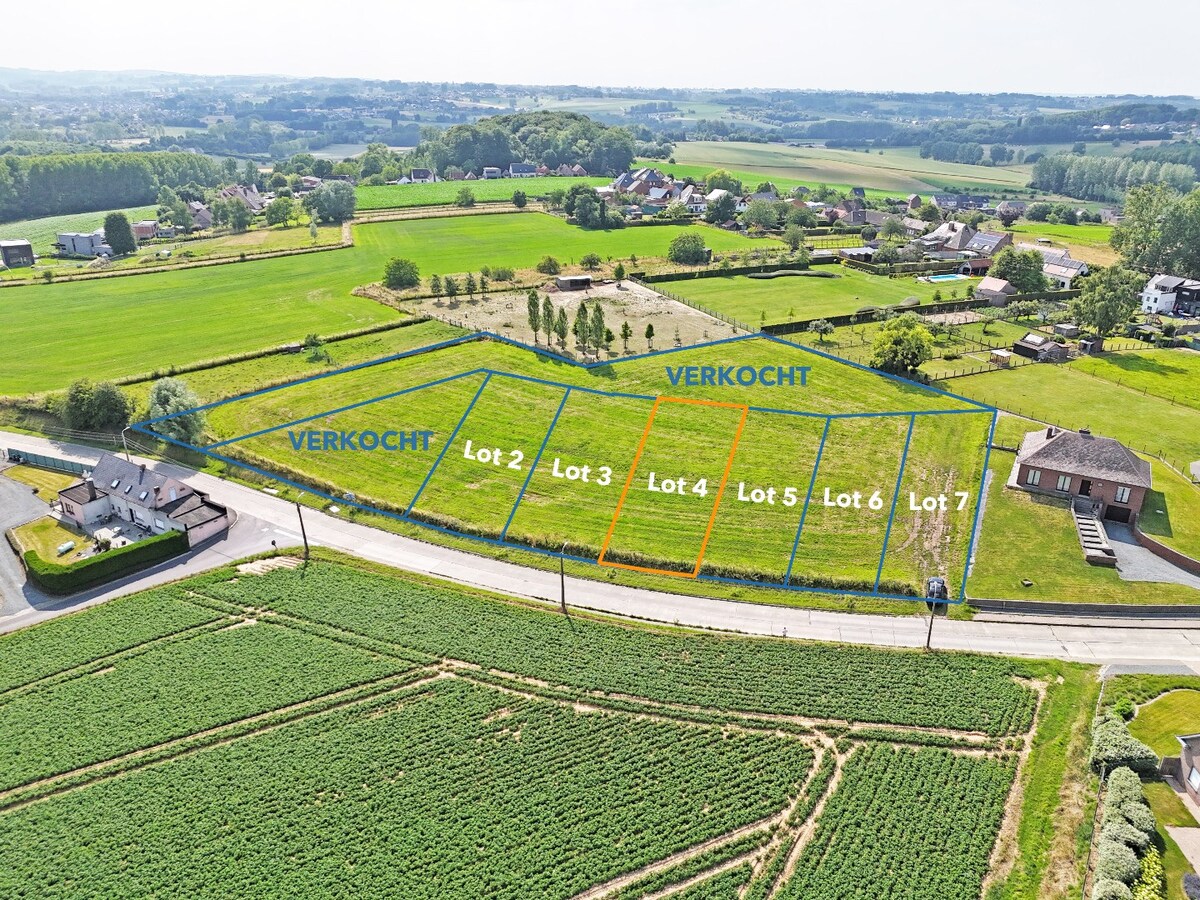 Bouwgrond voor open bebouwing op +/- 8 are te Zottegem 