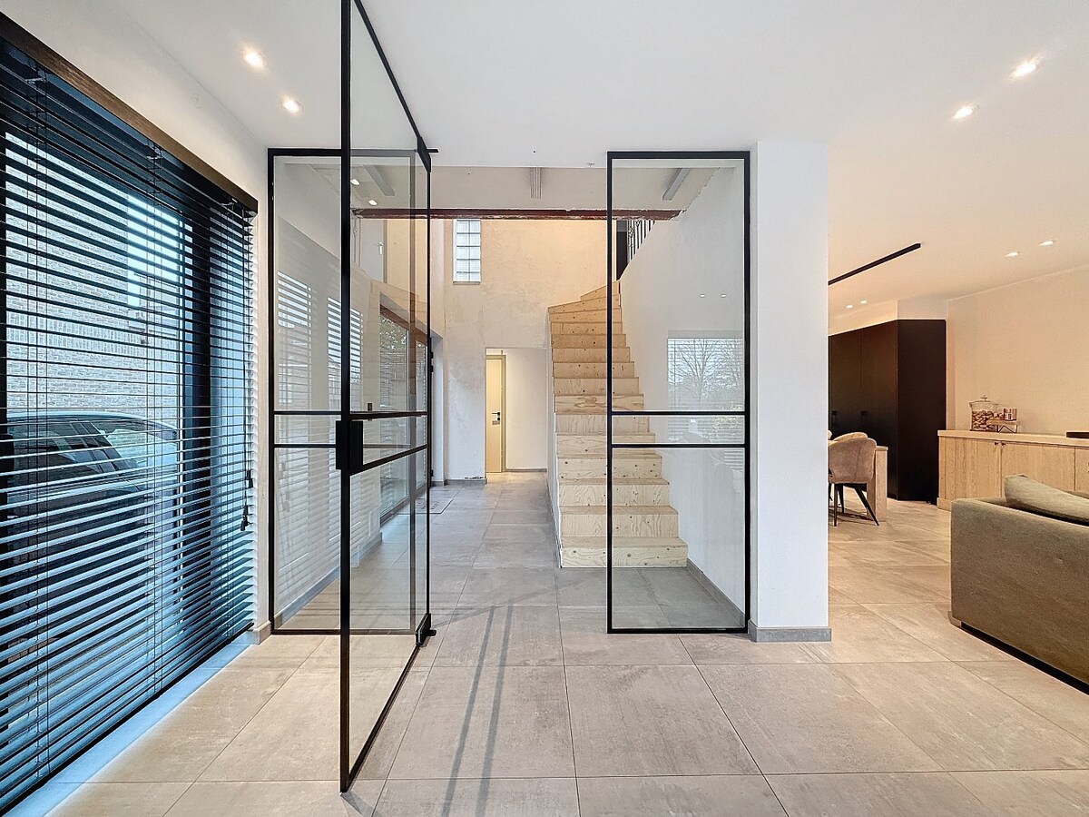 Instapklare HOB met garage en tuin centrum Zottegem 