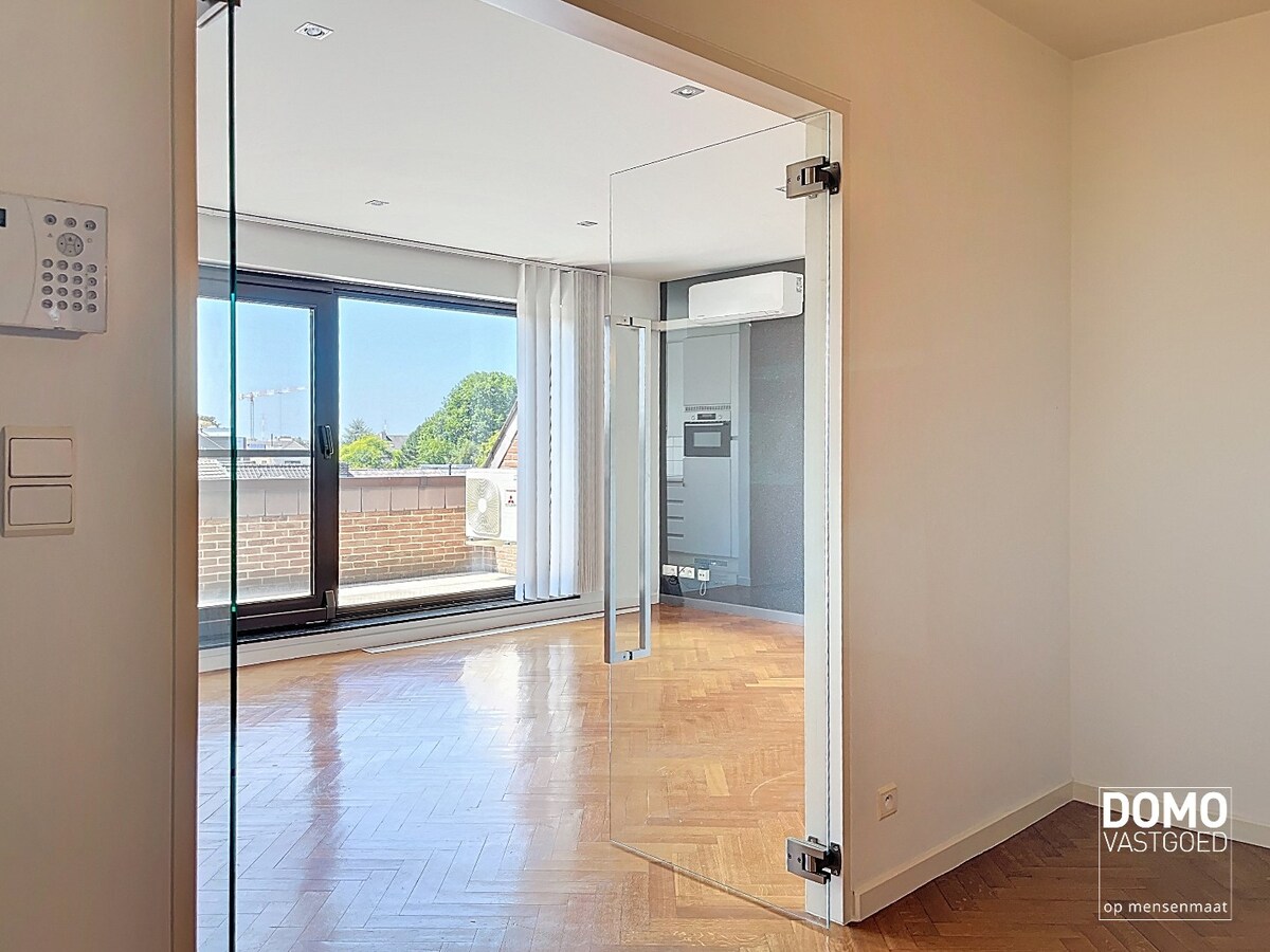 Gerenoveerd appartement in het centrum van Kuringen – 118m² - EPC label: C 