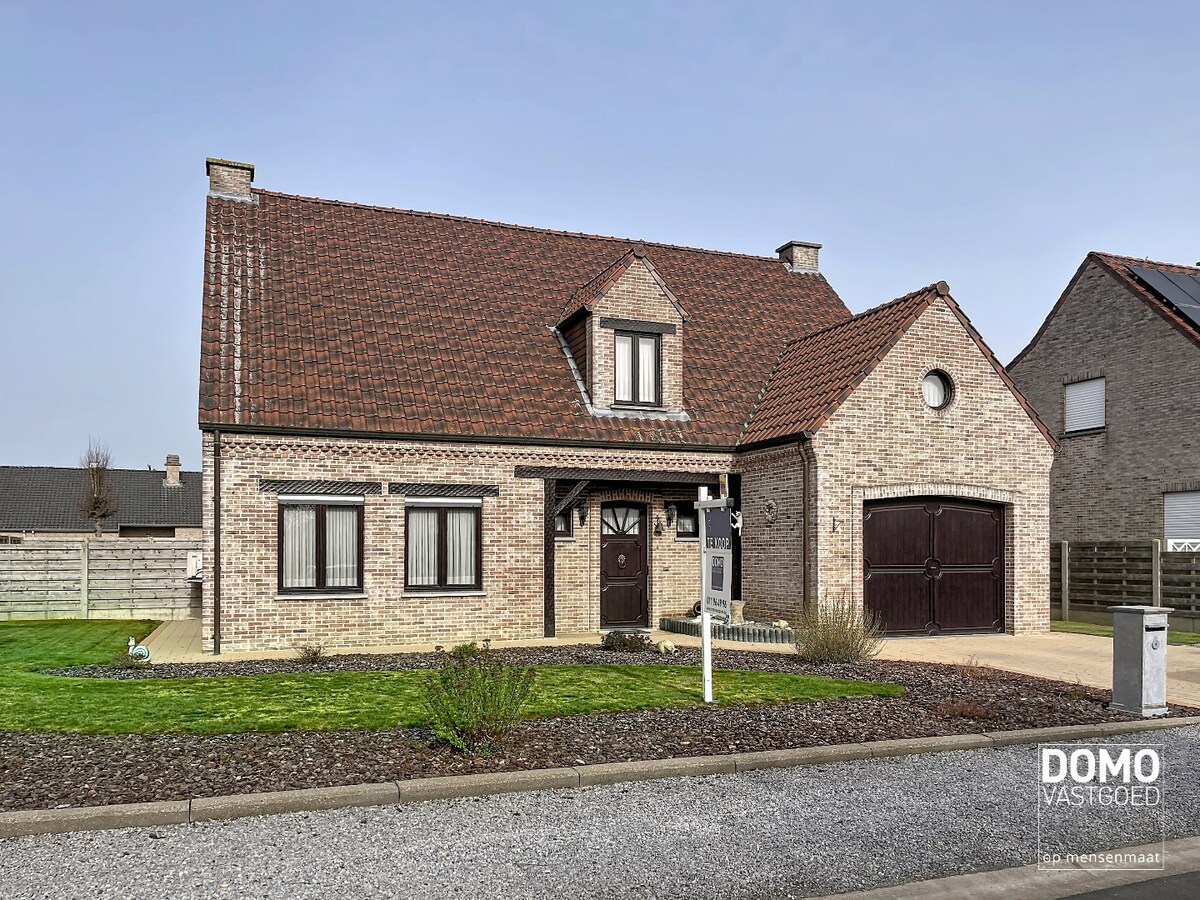 RUIME, LICHTRIJKE OPEN BEBOUWING MET ZONNIGE TUIN TE HALEN 