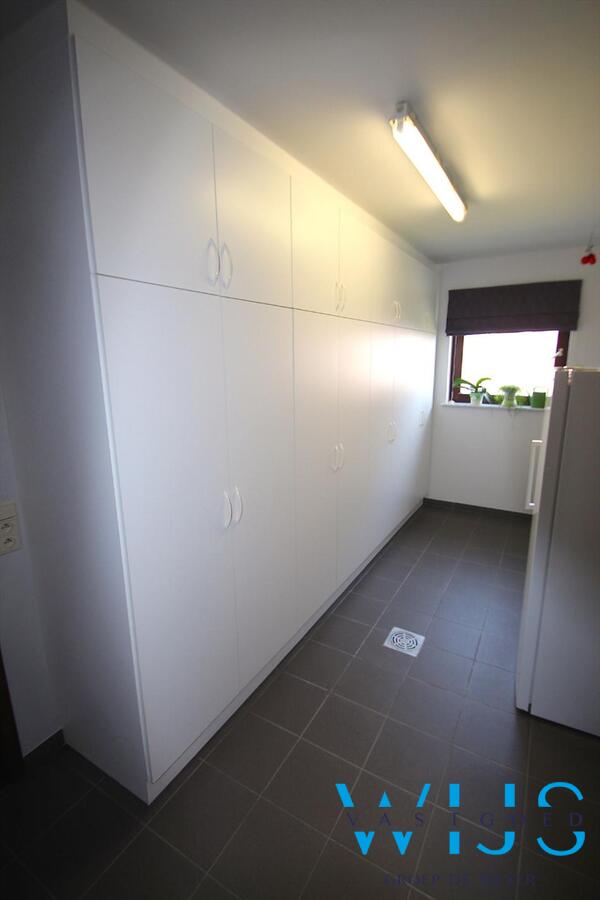 Prachtige instapklare tot in de puntjes onderhouden woning te Wachtebeke ! 