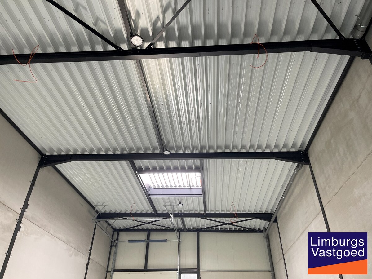 UNIT 7F - Moderne bedrijfshal van  200m² TE HUUR 