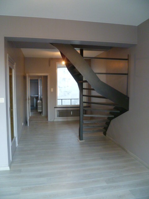 Quartier Cathédrale, duplex 2 chambres,  96 m² 