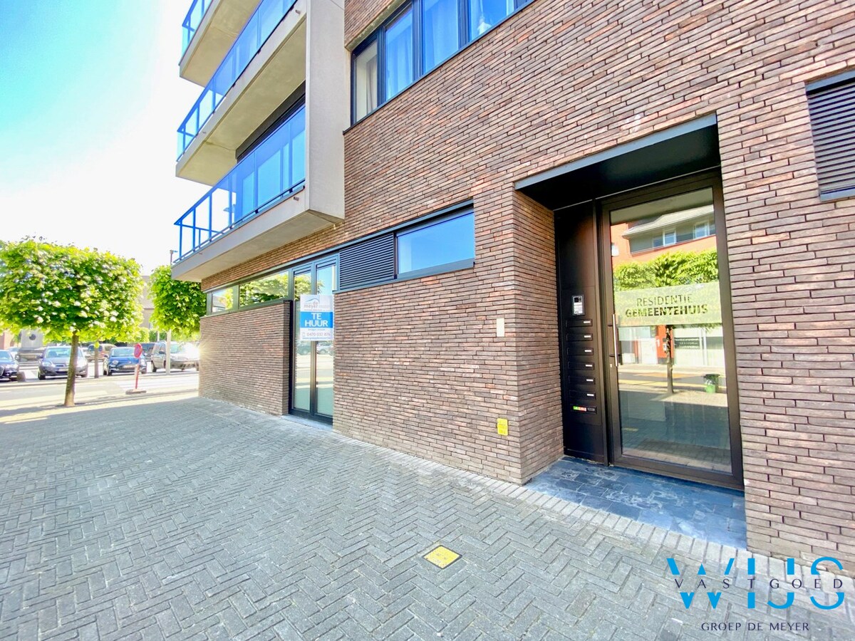 Energiezuinig GELIJKVLOERS app met garage te SLEIDINGE ! 