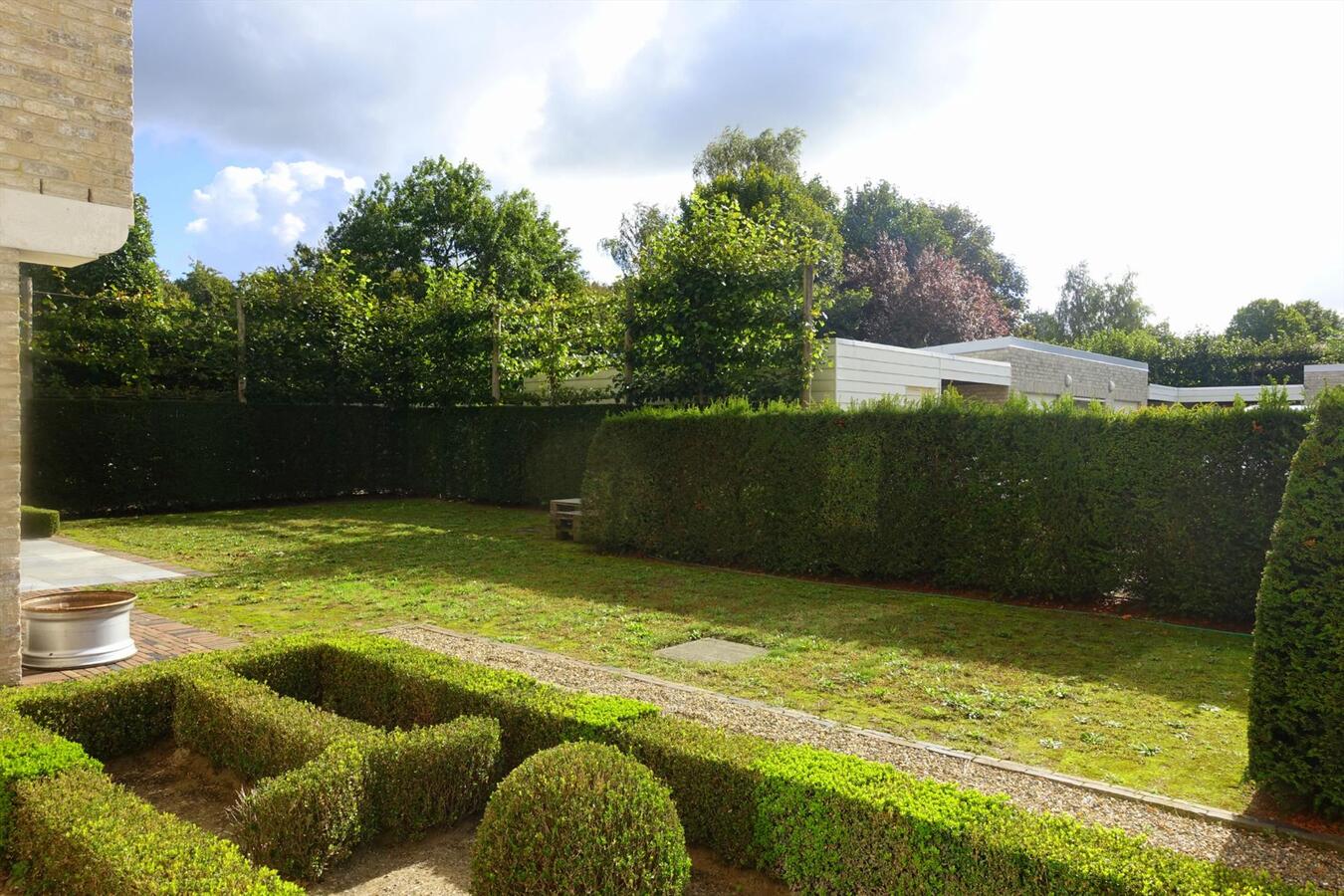 Gelijkvloers appartement met tuin 