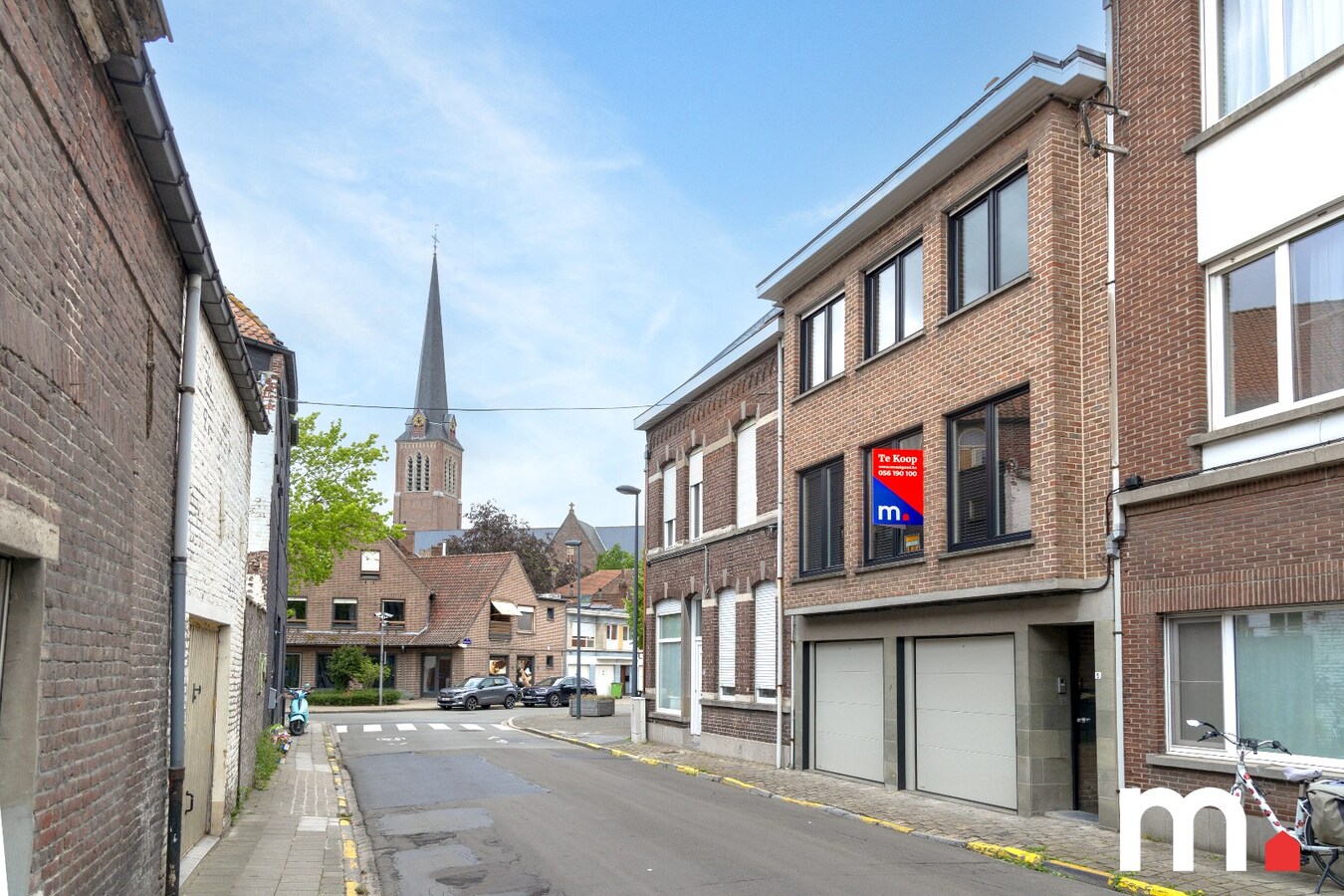 Instapklare woning te Izegem met 3 slaapkamers en moderne voorzieningen en 2 garages! 