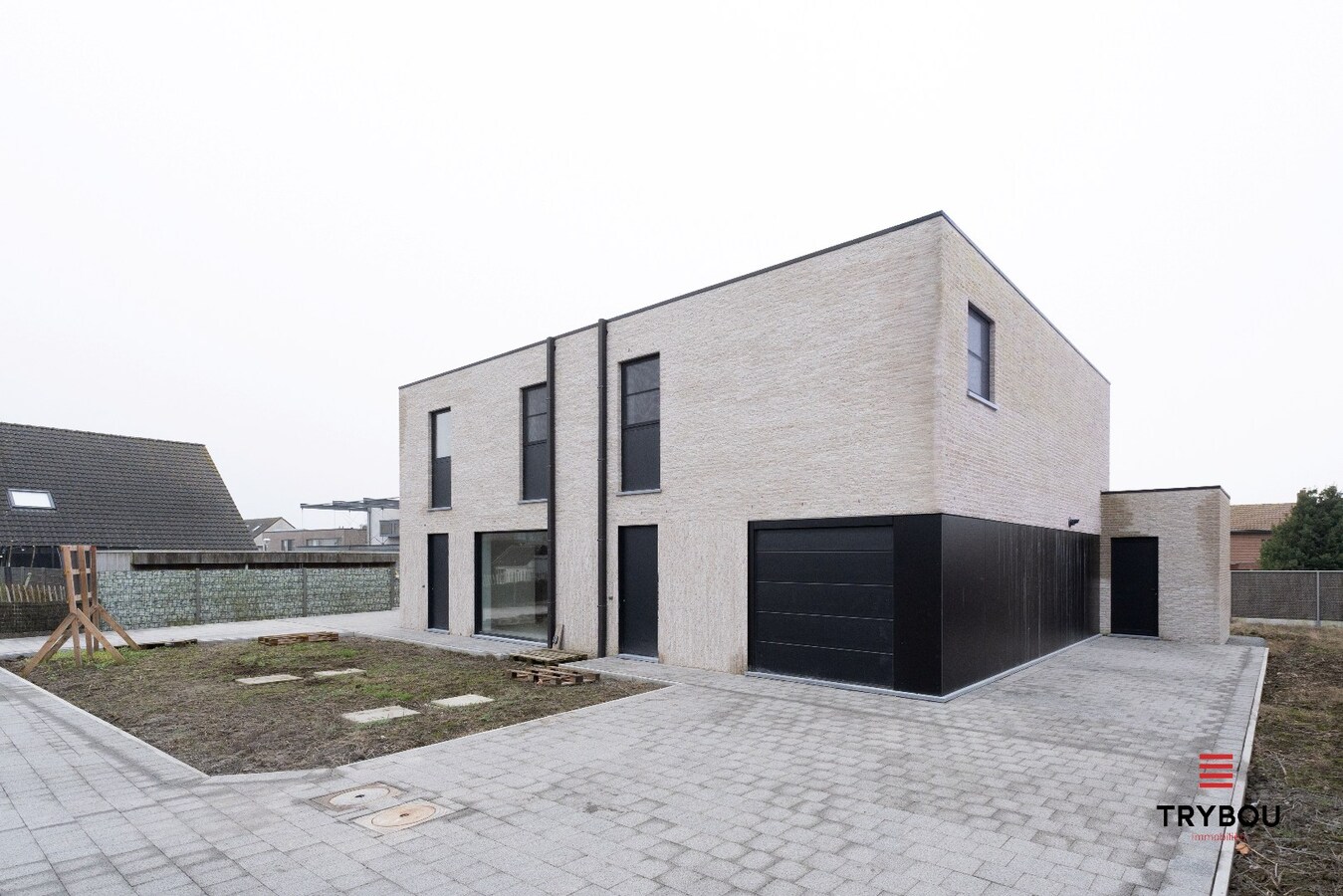 Instapklare nieuwe woning in een rustige woonwijk 