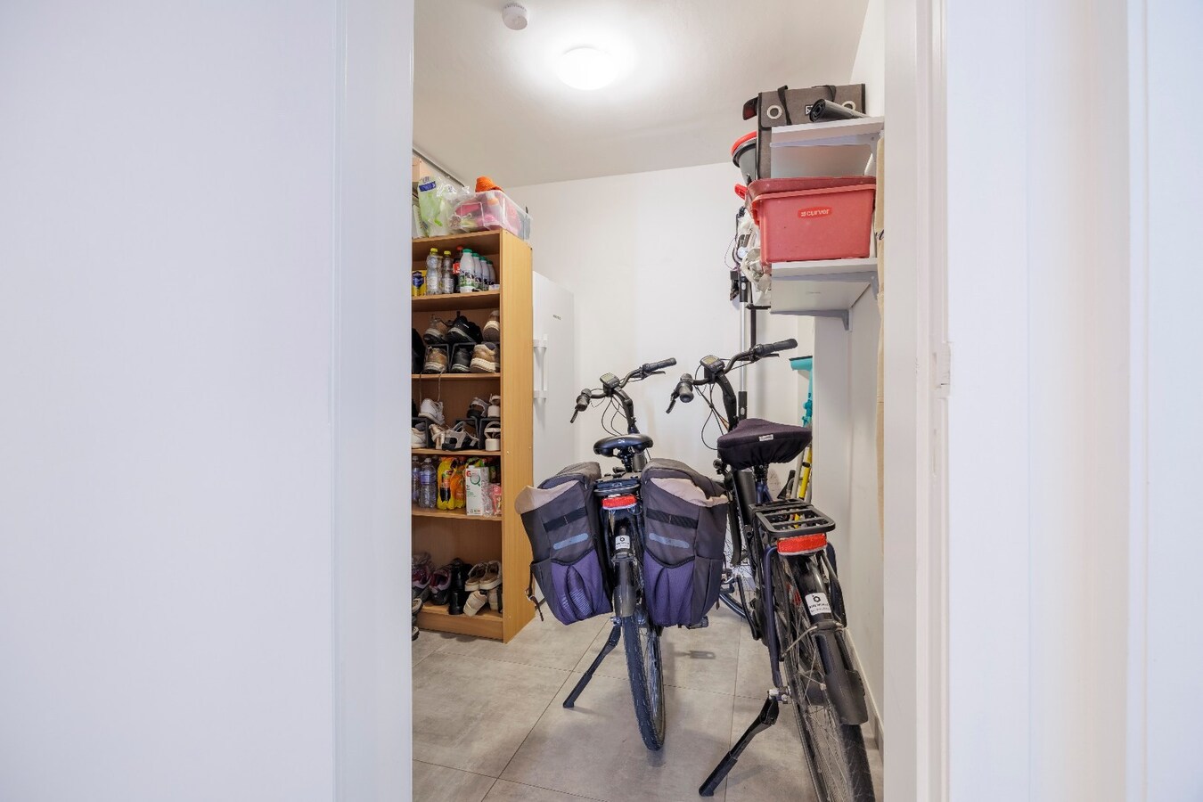 Knap gerenoveerde woning met uitzonderlijk lichtinval in het hartje van Heist 